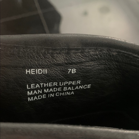 Black Knee-High Leather Boots - Picture 3 of 15